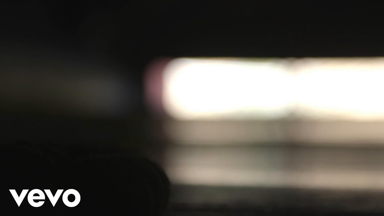 Kalie Shorr - Fight Like A Girl - YouTube