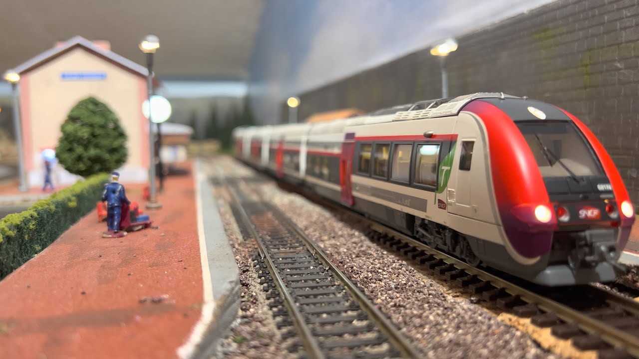 AGC/BGC 82681/82682 Ls Models livrée Transilien « Carmillon » SNCF (décodeur Delage)