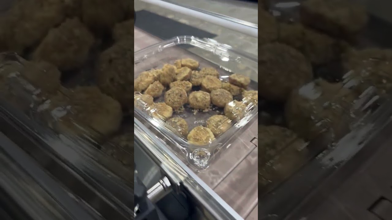 Clamshell Closer machine