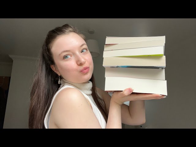 ASMR Book Haul 📚🥰 Whispering (10 books!)