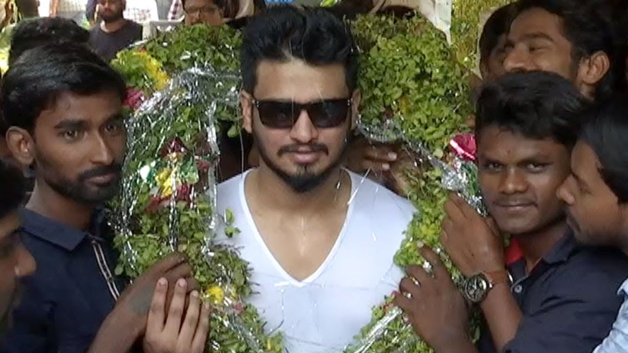 Hero Nikhil Birthday Celebrations | Nikhil Birthday celebrations With Fans | Mudra Movie First Look