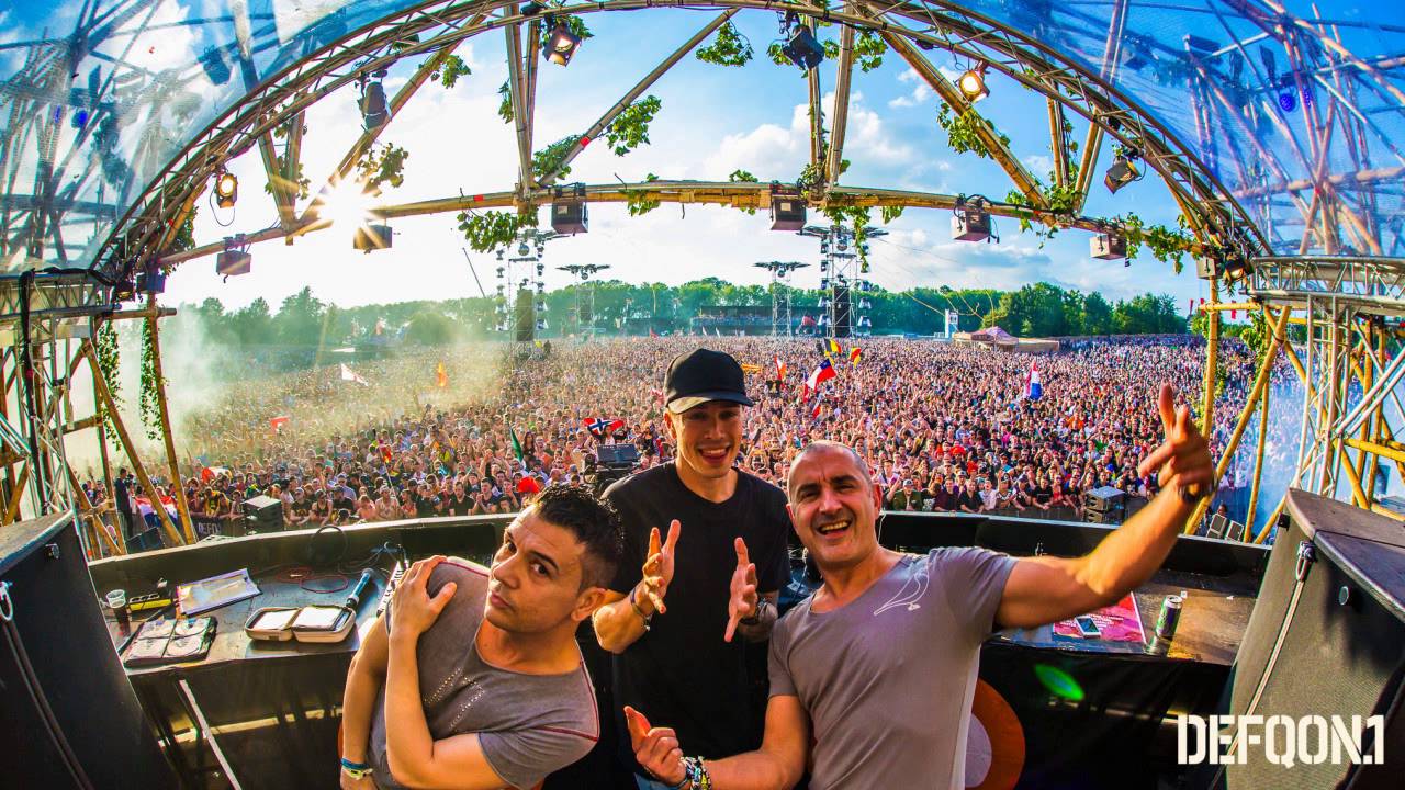 Scrap Attack vs. lesson in love (mashup)