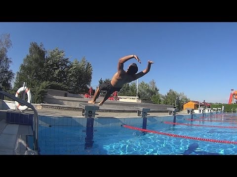 Cara Dive Backwards