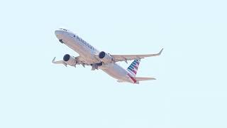 American Airlines Flight 1974 Airbus A321-253NX N402AN Taking off at DFW to Phoenix Sky Harbor