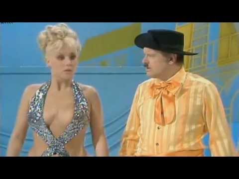 【Diana Darvey feat. Benny Hill & Jackie Wright】The Benny Hill Show, 1977