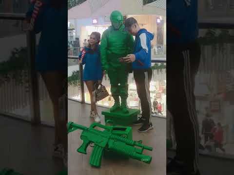 When Green Soldier meets a Japanese | Green Man | Tito Noel | SM Baguio