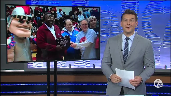 Ron Thayer, friend of late Reggie Hall, wins Titan...