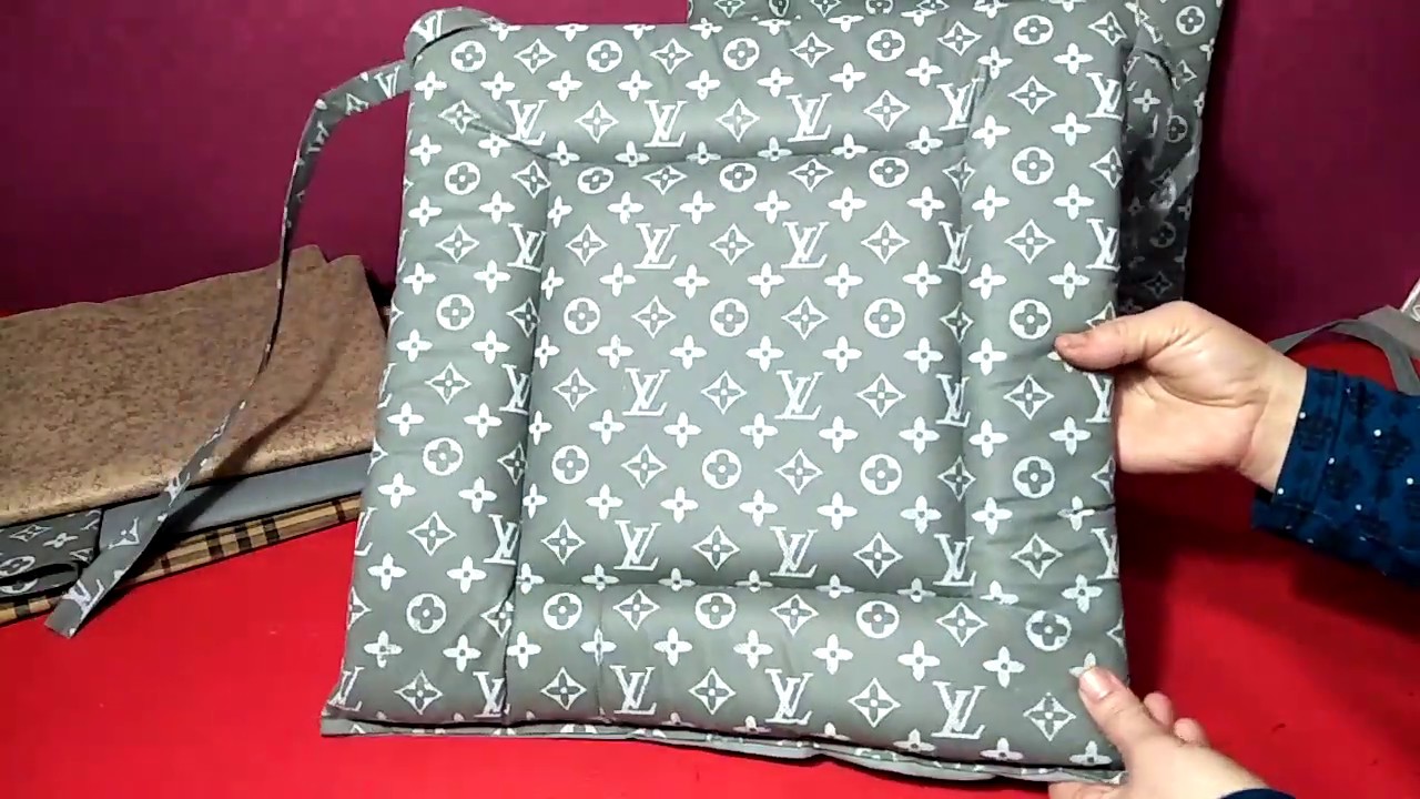 خياطة وسادة لمقعد بقماش بولي بوندcoudre un coussin d'assise
