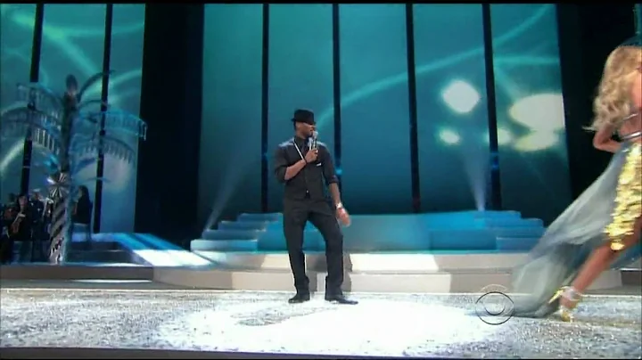 Usher (LIVE) - Victoria's Secret Fashion Show Miami - 2008 [With Songs - What's Your Name & Yeah]