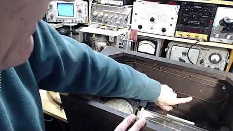 General Electric KL-70 AM/SW Radio Video #25 - More Wrong Capacitors