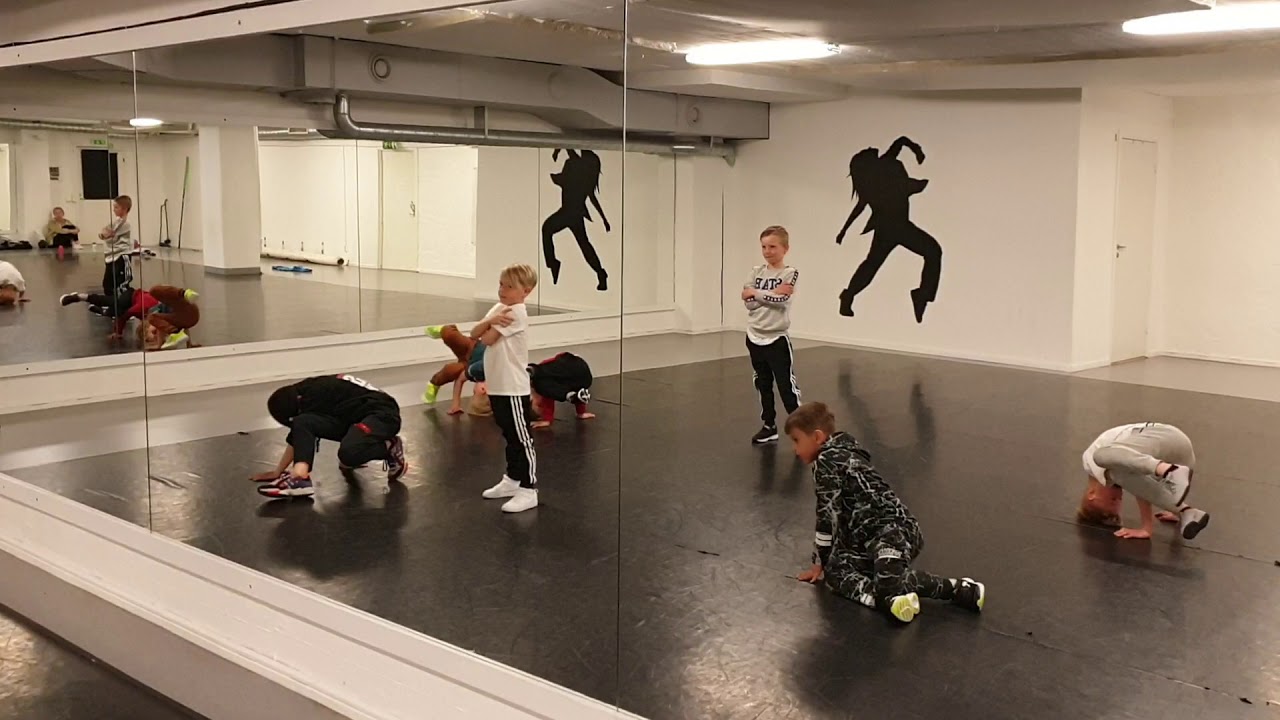 breakdance 7 - 10 år nybörjare. Dansstudion Varberg