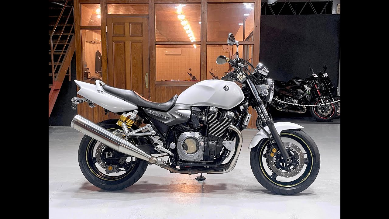 βEB07-3 ヤマハ XJR1300 RP17J (H18年式) 絶版！ 純正 シフトカバー