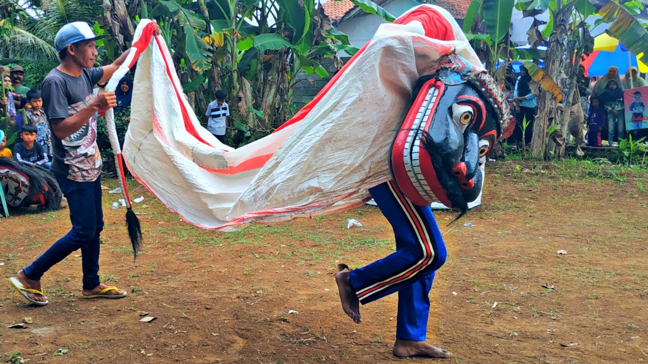 NGERI BARONGAN TUA ANGKER INI SELALU MENGAMUK KETIKA DIMAINKAN - EBEG KENCANA JAYA