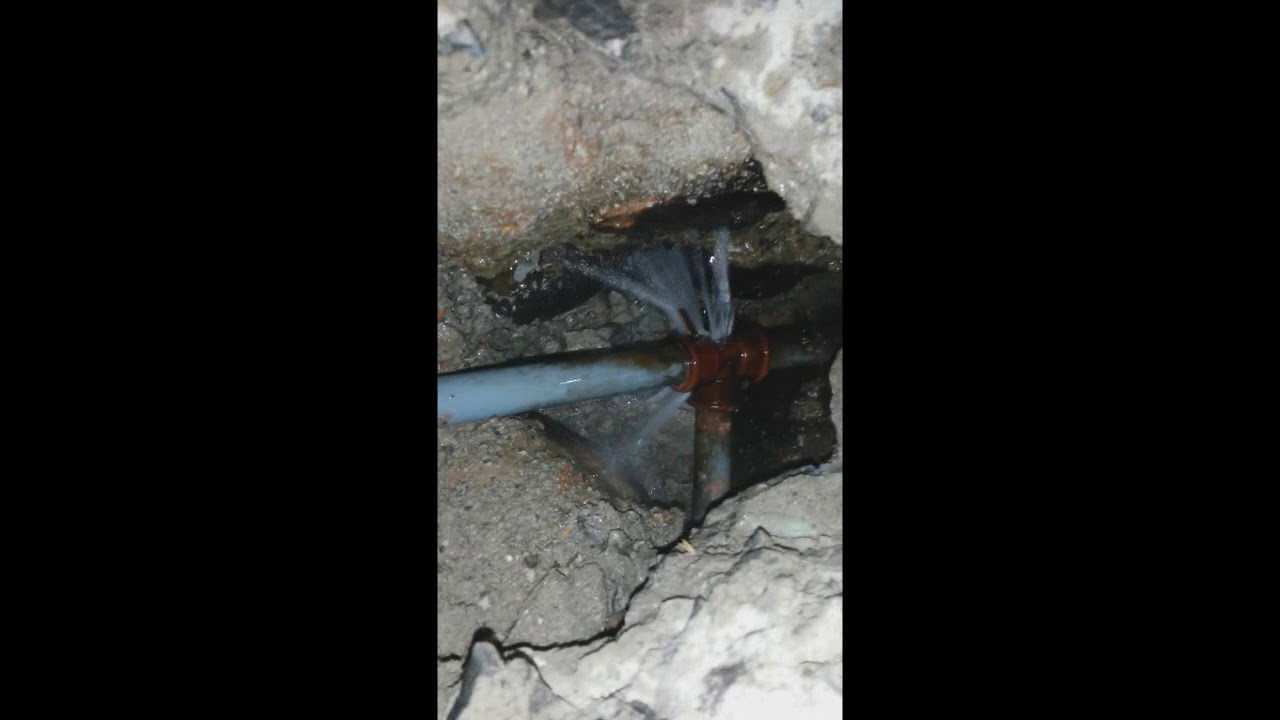 Detección Y Reparación Fuga De Agua En Totoracocha Cuenca Ecuador Detection And Repair Of Water Leak In Totoracocha Cuenca Ecuador