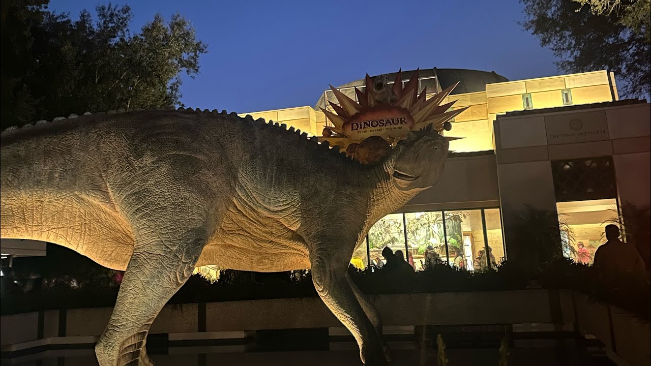 It was fast, it was a blast, now it’s in the past… Goodbye, DinoLand USA 🥺