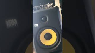 krk rokit classic 7, fender strat, amplitube4