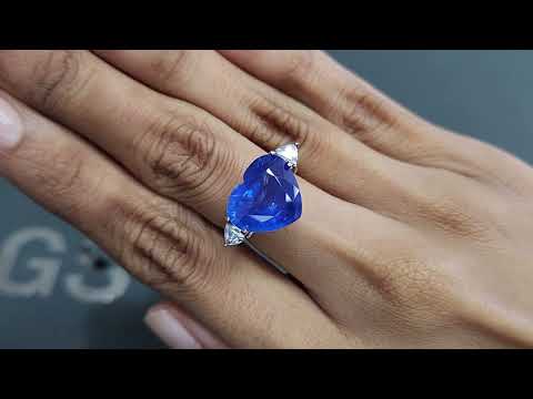 Blue sapphire Rutile Silk Effect heart shape 8.07carats, Sri Lanka Video  № 1