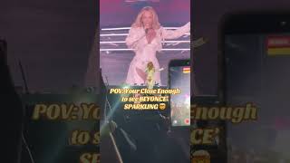 Beyoncé’s so close you can see the highlight on her cheekbone and the glory in her sweat🐝 #beyonce