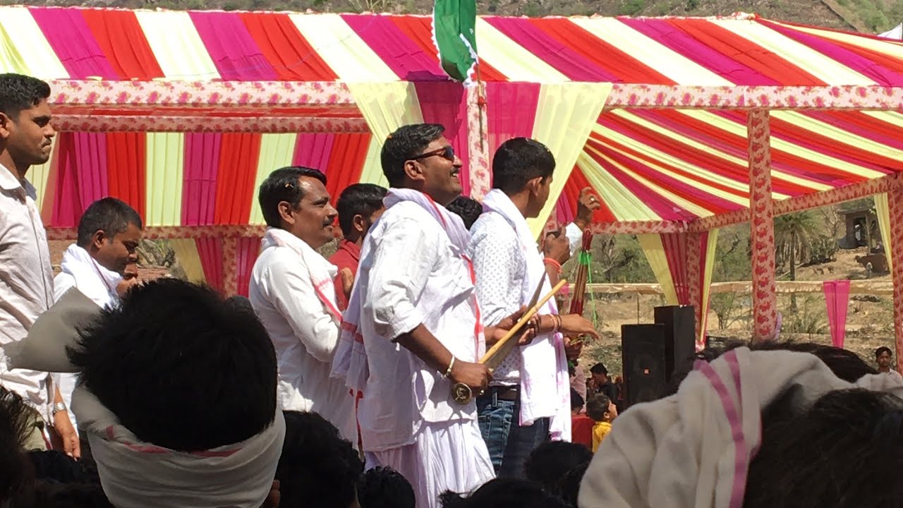 Jabar Rangsaz आज आदिवासी संगठन jbr ग्रूप के सदस्य द्वारा हुल दिवस के उपलक्ष्य में पोध ...