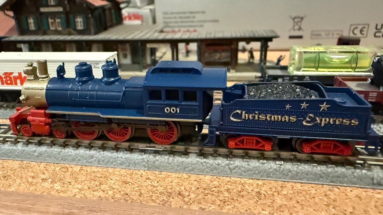 Marklin 81846 4-6-0 Steam Locomotive & Tender Test Run at z.scale