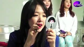 Funny Girl's day!!! Hyeri and Yura kiss!!!