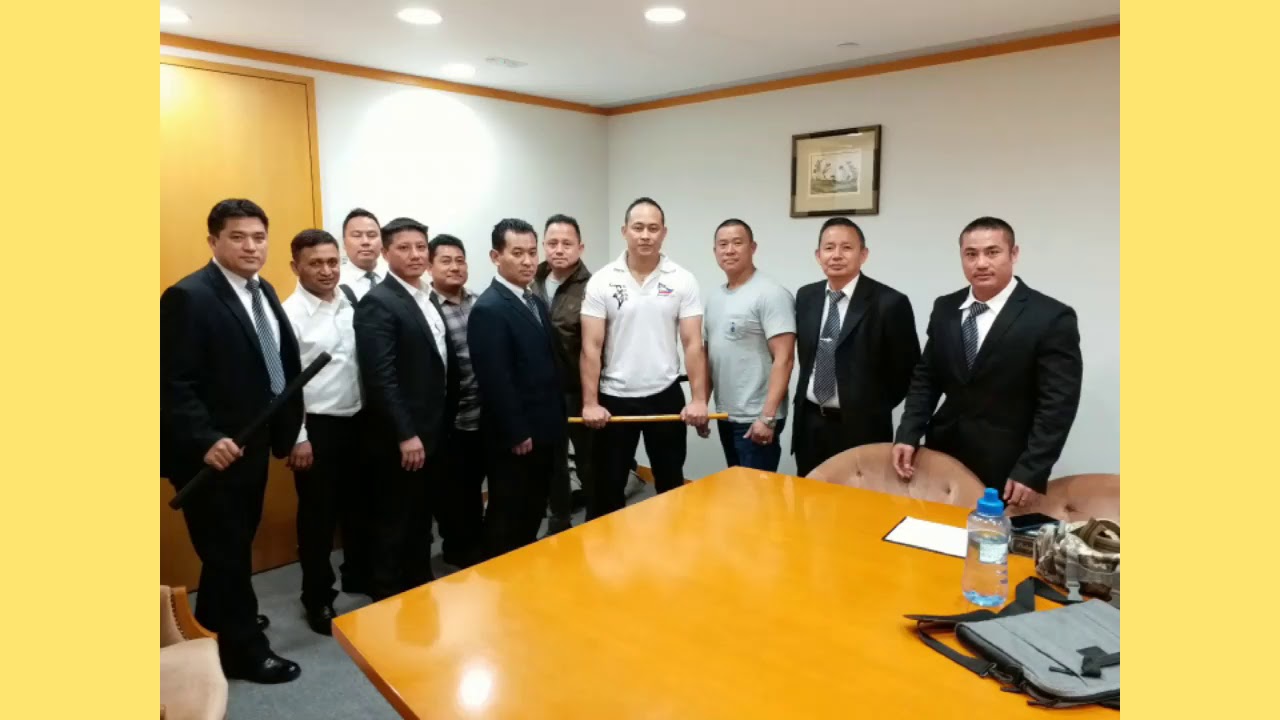 GURKHA BODYGUARD TRAINING HONG KONG - YouTube