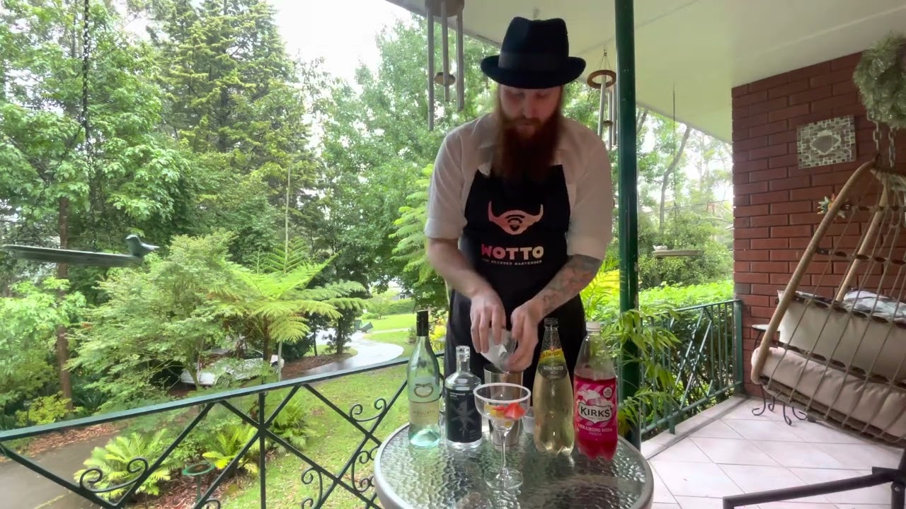 How to make the Giggle Juice Cocktail