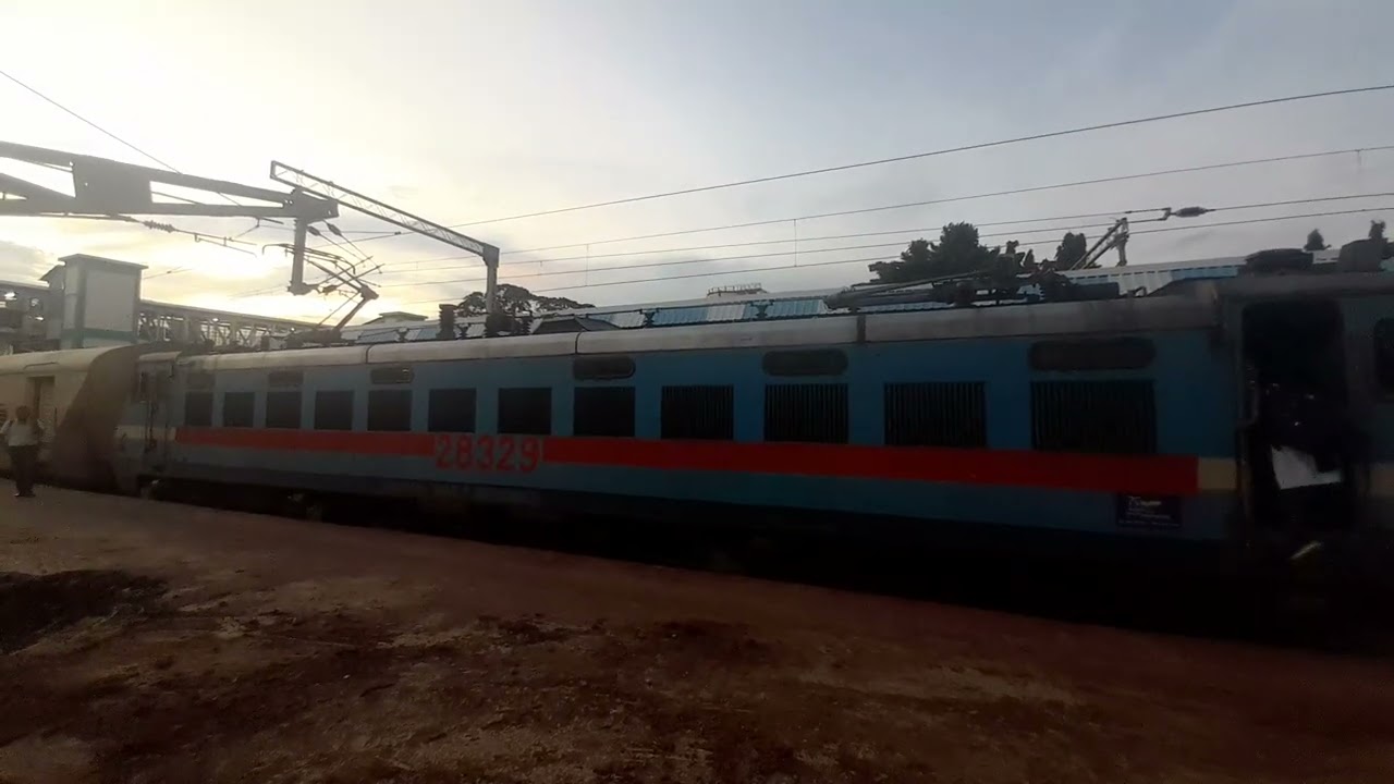 Locomotive WAG-7 HOG CONNECT and engine starting