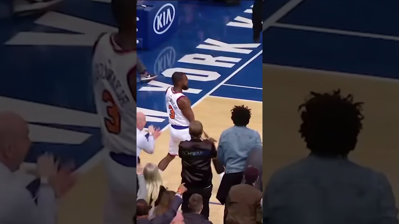 Knicks Halfcourt lob