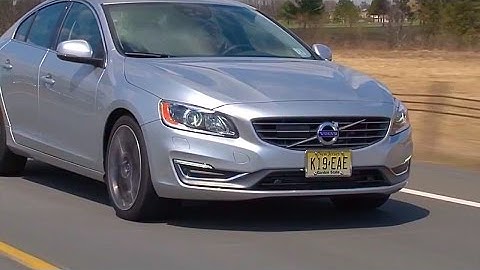 2015 Volvo S60 - TestDriveNow.com Review by Auto Critic Steve Hammes | TestDriveNow