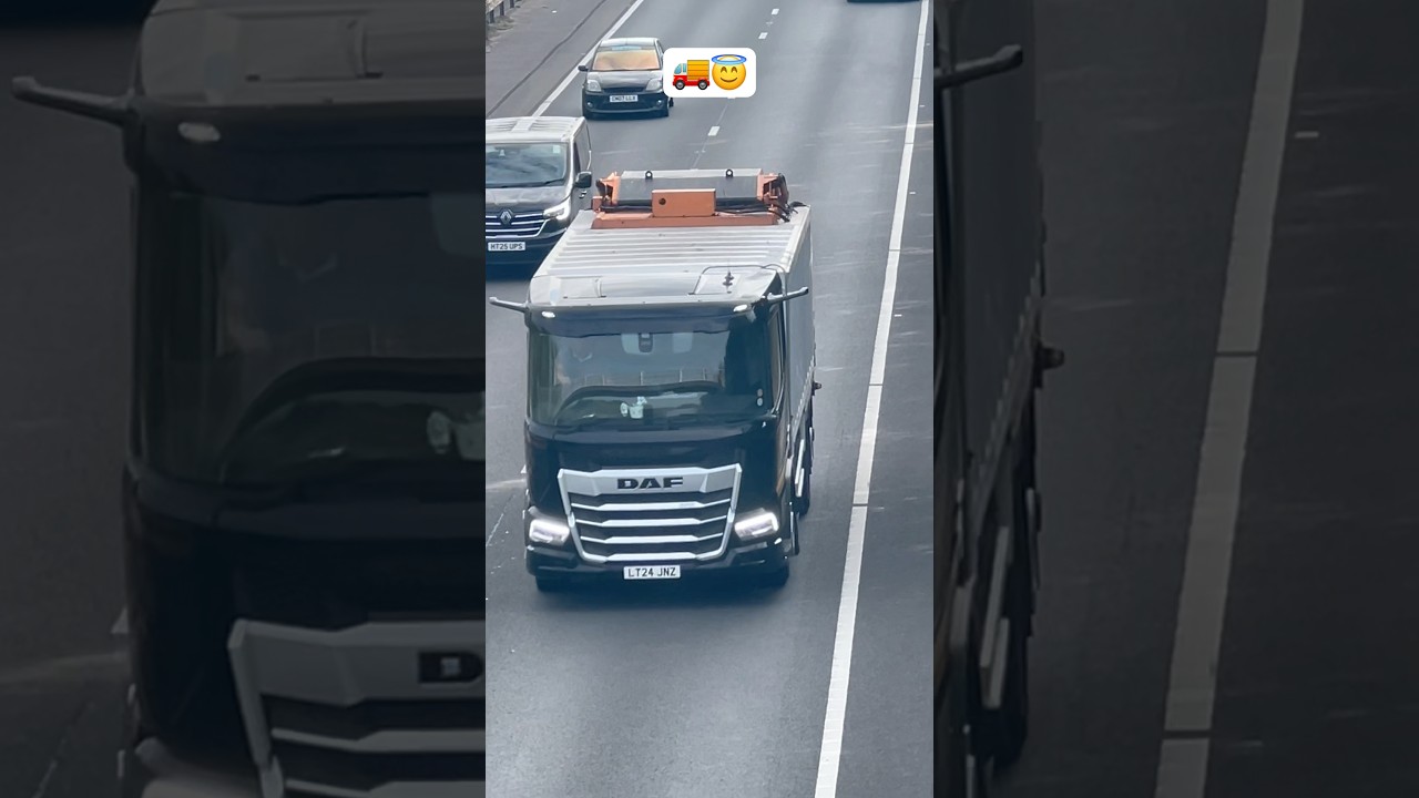 Beautiful black DAF truck never seen | 🖤🚛 | 