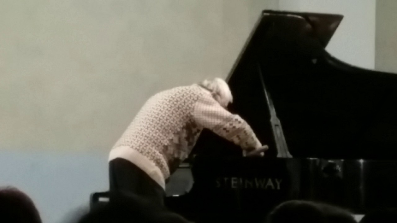 Настройка рояля в малом зале филармонии 2 - YouTube