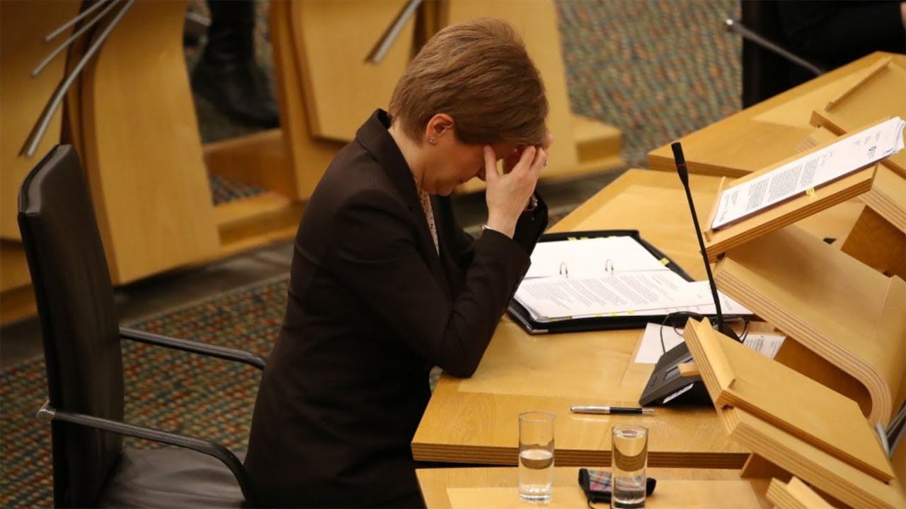 New lockdown from midnight in Scotland, Nicola Sturgeon announces