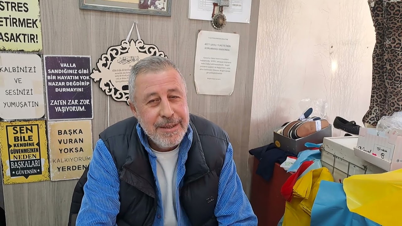 Antalya konyaalti cad..çok çesit bulabileceğiniz ayakkabı,çizme,bot,vb.gibi ..#hizmet çok iyi