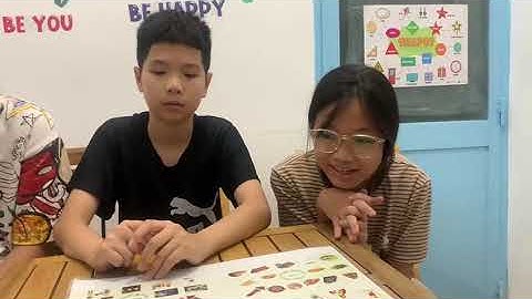 Tiếng Anh Giao Tiếp Phan Thiết: Rose, Tommy and Michelle practice talking about Christmas