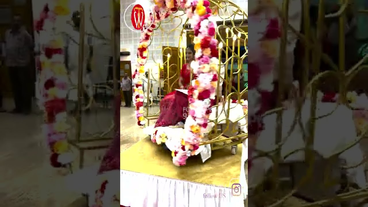 Crown Cart Couple Entry 