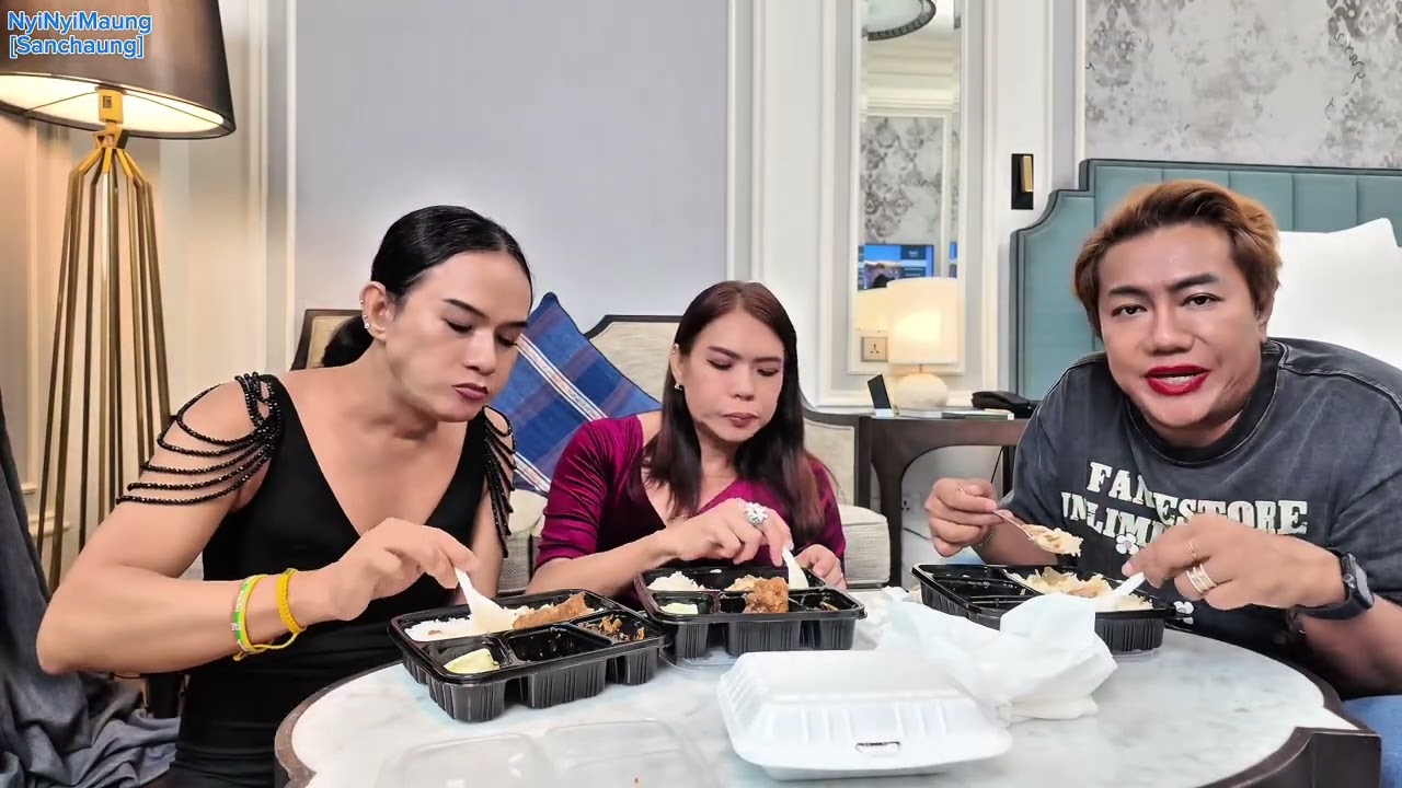 မွှေး မိသားစု ထမင်းဆိုင် က မှာကျွေးဖြစ်တဲ့ အရသာရှိတဲ့ ထမင်းနဲ့ ဟင်း ..