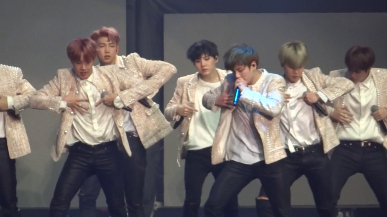 ' Intro: Boy Meets Evil + Blood Sweet Tears' | BTS in Chile 170312 |