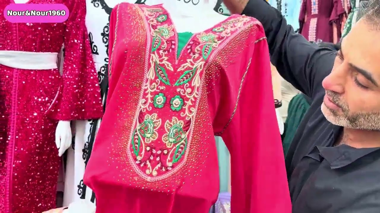 تخفيضااات خطيرة في ساحة الشهداء زنيقة لعرايس جبب قفاطن كاراكو 