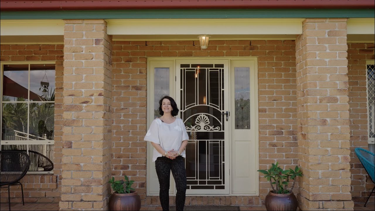 FOR SALE 58 Reginald Avenue, Arana Hills, QLD 4054 KELLY QUALTROUGH