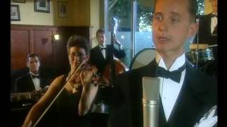 Max Raabe &amp; Das Palast Orchester - Ich küsse ihre Hand Madame 2003