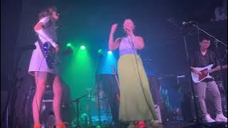 Download lagu Cafune - 'Everyone Knows' - Live in Sacramento