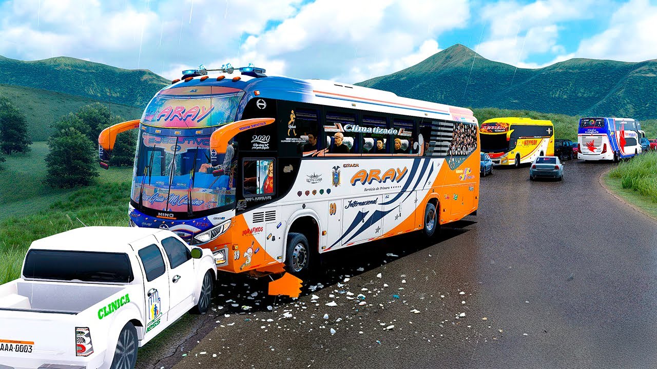 🚨 Terrible Accidente en Ecuador Autobús HINO Pierde el Control por Lluvia 🌧️American Truck Simulator