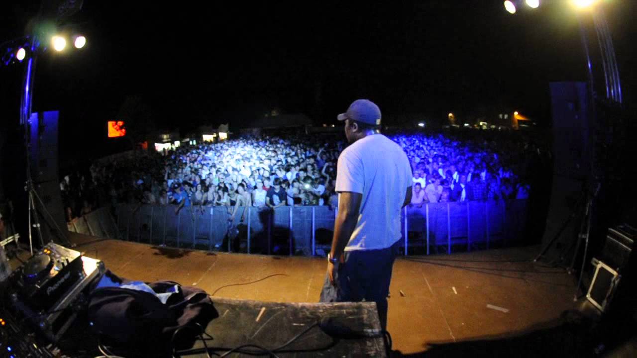 Murdock & Quest One Mc live part - Moulin Rock Festival 2011 [HD]