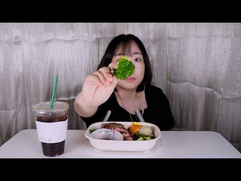 Bora Dal ASMR | Whispering while eating a salad🥗