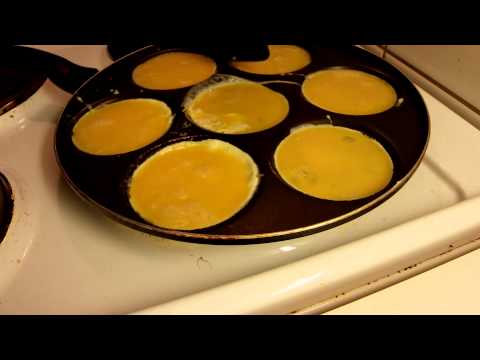 Tupperware: Microwave Breakfast Maker; Omelette. 