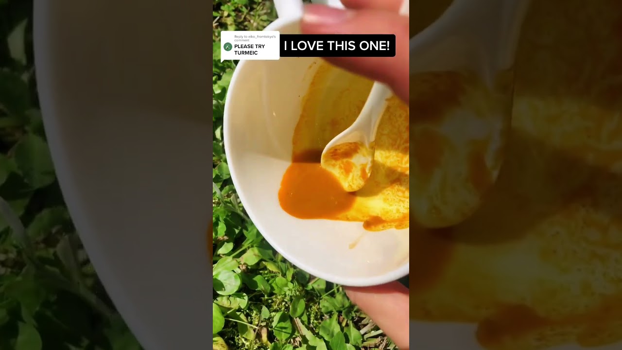 Making natural yellow paint with turmeric powder 💛 