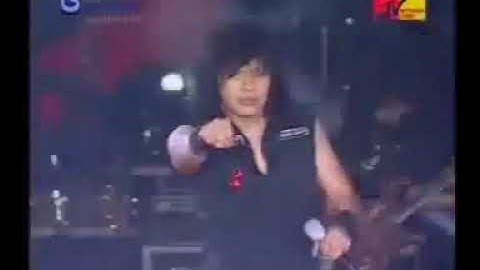 GIGI - SANG PEMIMPI [LIVE] 2010