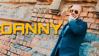 DANNY - OM SARAC CU BANI (OFFICIAL VIDEO 2023)