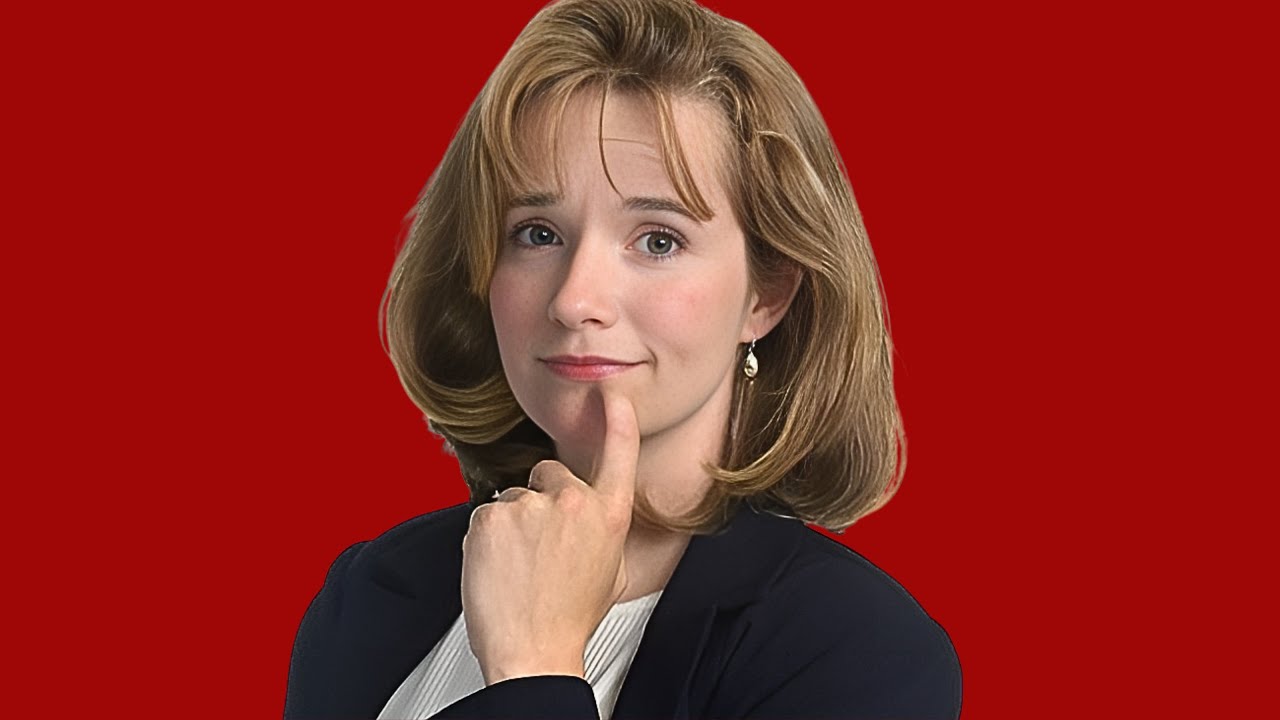Lea Thompson In G-Strlng Photos Leave Little To Imagination..Take a look